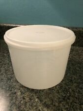 Vintage Tupperware Sheer Clear Canister, 265 with Lid, 228 - 2-1/2 Quarts Large picture