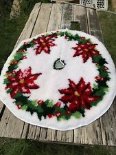 Vintage Handmade Christmas Tree Skirt Latch Hook Rug Yarn 34