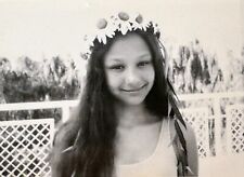 1980s Pretty Young Woman Wreath of Daisies in Hair Vintage Photo Snapshot picture