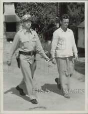 1947 Press Photo John D. Spreckels III Escorted to Police Court in Arcadia, CA picture