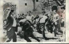 1962 Press Photo Peru's leftist Aprista party attack an anti-communist, Peru picture
