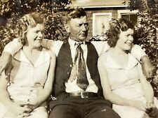 QF Photograph Proud Father Hugs Identical Twin Pretty Women Lovely 1930s picture