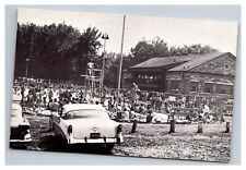 Postcard Ellwood City Pennsylvania Veterans Memorial Swimming Pool picture