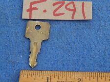Seeburg USC1 USC2 Cabinet Key F-291 - original key picture