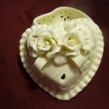 TRINKET BOX - Heart shaped porcelain w open weave design & raised flowers - MINT picture