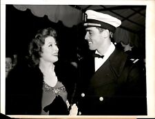 LD289 1943 Orig Photo GREER GARSON & RICHARD NEY @ MADAME CURIE OPENING GRAUMANS picture