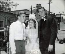 1961 Press Photo Lance Reventlow , Jill St. John and Ron Ely on set for filming picture