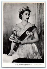 London England RPPC Photo Postcard Her Majesty Queen Elizabeth c1950's picture