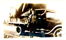 Vintage Photo circa 1930 International truck Man Chicago, Illinois picture