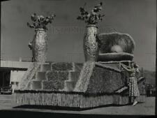 1949 Press Photo Lilac Festival - spx11491 picture