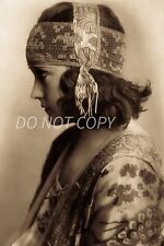Flapper Girl - Ziegfeld Follies 8X10 PUBLICITY PHOTO Vintage 1920s glamour picture