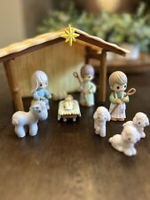 RARE 2002 Avon Precious Moments Manger Nativity Playset - Complete with box picture