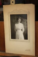 Antique Photo Cabinet Card Beautiful Lady Freeport Illinois picture