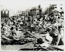 1968 Press Photo Spaniards enjoy warm weather at beach in the Canary Islands picture