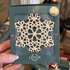 Lenox ~ 1997 Annual Snowflake Ornament ~ Traditional Lenox Ivory ~ New in Box picture