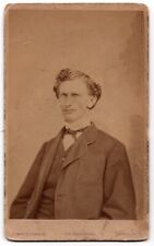 ANTIQUE CDV C. 1860s HANDSOME YOUNG MAN IN SUIT CIVIL WAR ERA BUFFALO NEW YORK picture