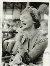 1955 Press Photo Mrs. Alvin Dark watches her husband's baseball game - lrb42720 picture
