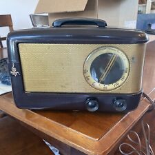 VINTAGE 1940s MCM EMERSON 543 BAKELITE TUBE AM RADIO - POWERS ON DIAL LIGHTS UP picture