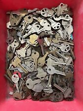 Lot of Misc Cut Keys 2.75 Lbs House, Lock, Car, Luggage Vintage Steampunk Art picture