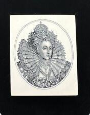 Vintage Queen Elizabeth Etched Portrait Paperweight UK England Royalty ￼ picture