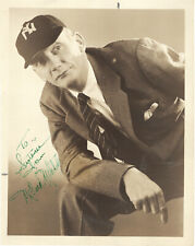 CUBAN BORN, AMERICAN CHARACTER ACTOR MILLARD MITCHELL, SIGNED VINTAGE PHOTO. picture