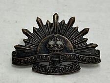 Vintage Original WW2 Australian Commonwealth Military Forces Collar / Cap Badge picture