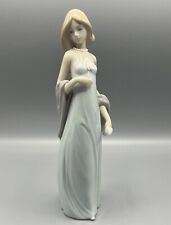 MINT Lladro 5487 Ingenue Woman w/ Evening Gown Pearls Porcelain Figurine 8