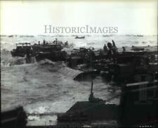 1944 Press Photo three Rine barges and a petrol barge ar being hammered. picture