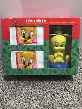 Vintage 1999 Tweetie Bird Looney Tunes 3 Piece Gift Set Soap Pump/ Towels-Redbox picture