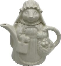 Vtg Dusty Bunny Rabbit Teapot White Ceramic W Lid Collectible Figural 9