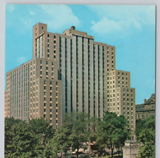 Laurentien Hotel on Dominion Square, Montreal, CANADA 1960s Vintage Postcard UNP picture