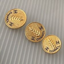 auth vTg CHANEL BOUTIQUE gold Button 3D embossed CC mark black CHANEL 23, 21.5mm picture