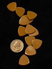 12 VINTAGE TESTED BAKELITE GUITAR PICKS MUSTARD -JEWELRY DESIGNING COMPONENTS picture