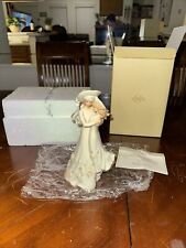 Authentic Lenox Grandmom's Embrace Figurine New in Box Absolutely Perfect picture