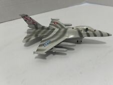 PRO BUILT GENERAL DYNAMICS F-16 FIGHTING FALCON USAF THUNDERBIRDS picture
