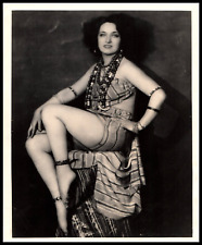Hollywood Beauty BETTY PIERCE PORTRAIT SEXY LEGS CHEESECAKE 1920s ORIG Photo 654 picture