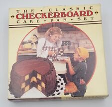Vintage Checkerboard Cake Pan Set 9
