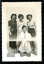 Vintage Photo PRETTY POST WAR BATHING BEAUTIES SWIMSUIT CAPE COD BEACH | 09 picture