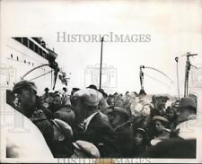 1938 Press Photo Passengers of Liner Ascania Aboard the Citadelle Headed Canada picture