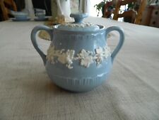 Wedgwood Queensware England Cream on Lavender Shell Covered Sugar Bowl         T picture