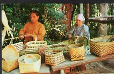 Cherokee N.C. Postcard Oconaluftee Indian Village Basket Weavers Unposted picture