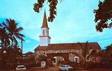 Hawaii - Mokuaikaua Church with Old Cars - Vintage Postcard picture