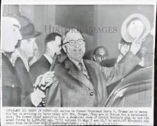 1956 Press Photo Former President Harry Truman Arrives in Paris for Tour picture