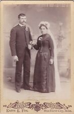 Antique 1898 Cabinet Card Wedding Couple by Easton Floe, Blue Earth City, Minn. picture