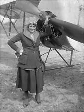 famous French aviatrix Baroness de la Roche killed Friday when- 1919 Old Photo picture