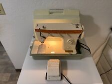 SINGER 362 ELECTRIC SEWING MACHINE FASTION MATE WITH PEDAL TESTED & WORKING picture
