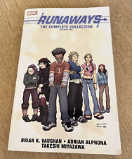 Marvel Runaways The Complete Collection Volume One graphic novel book picture