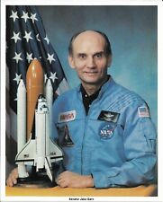 NASA Photo Astronaut And Senator Jake Garn Space Shuttle Discovery STS-51-D 8x10 picture