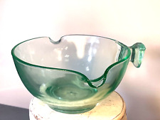 VTG 1930s DOUBLE SPOUT URANIUM VASELINE GLASS MIXING / BATTER BOWL (13E) picture