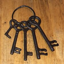 Cast Iron Skeleton Keys Lot of 5 Large Key on Iron Ring Vintage  Cute picture